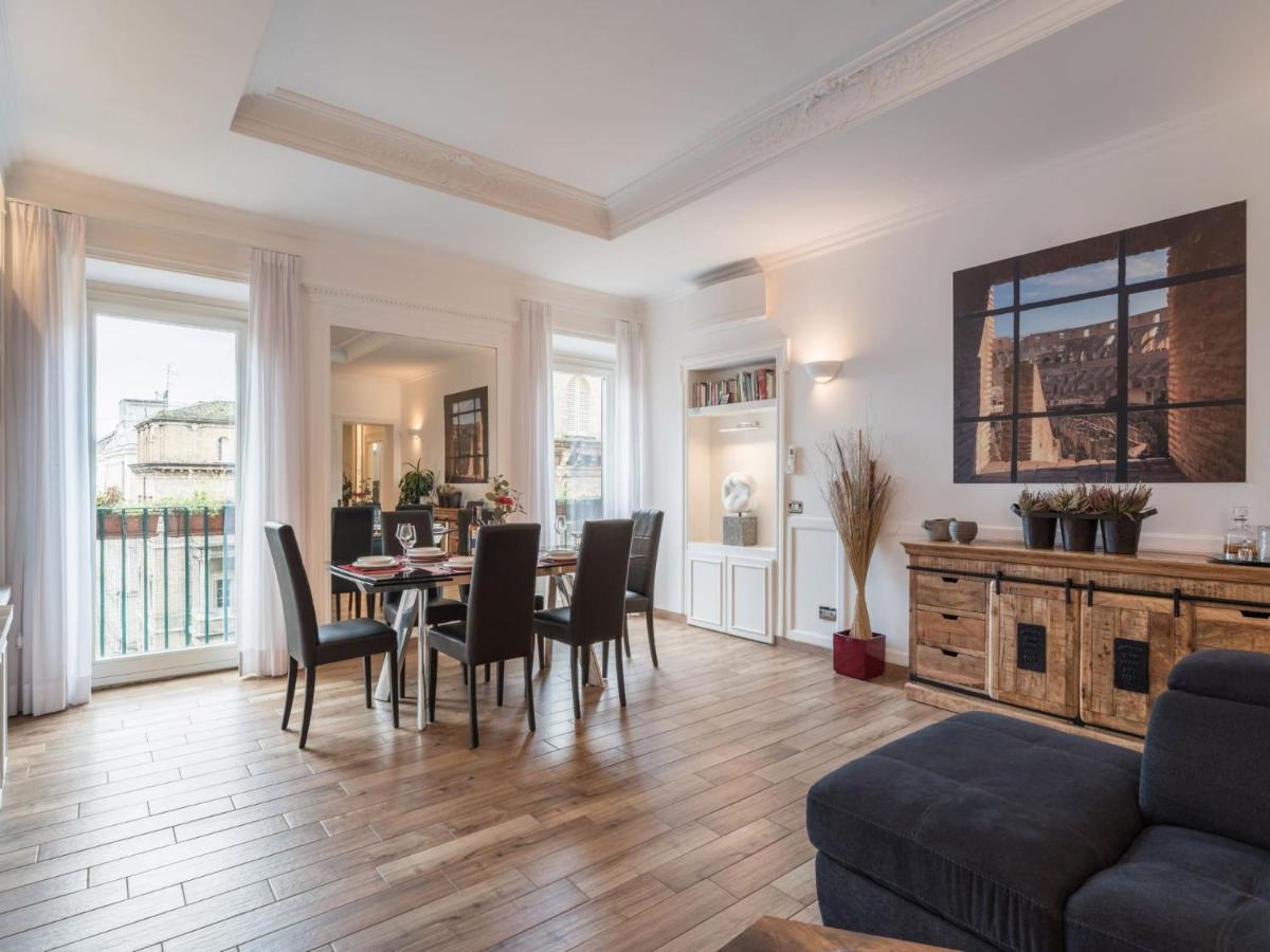 The Best Rent - Elegant Three-Bedroom Apartment A Few Steps From Fontana Di Trevi Luaran gambar