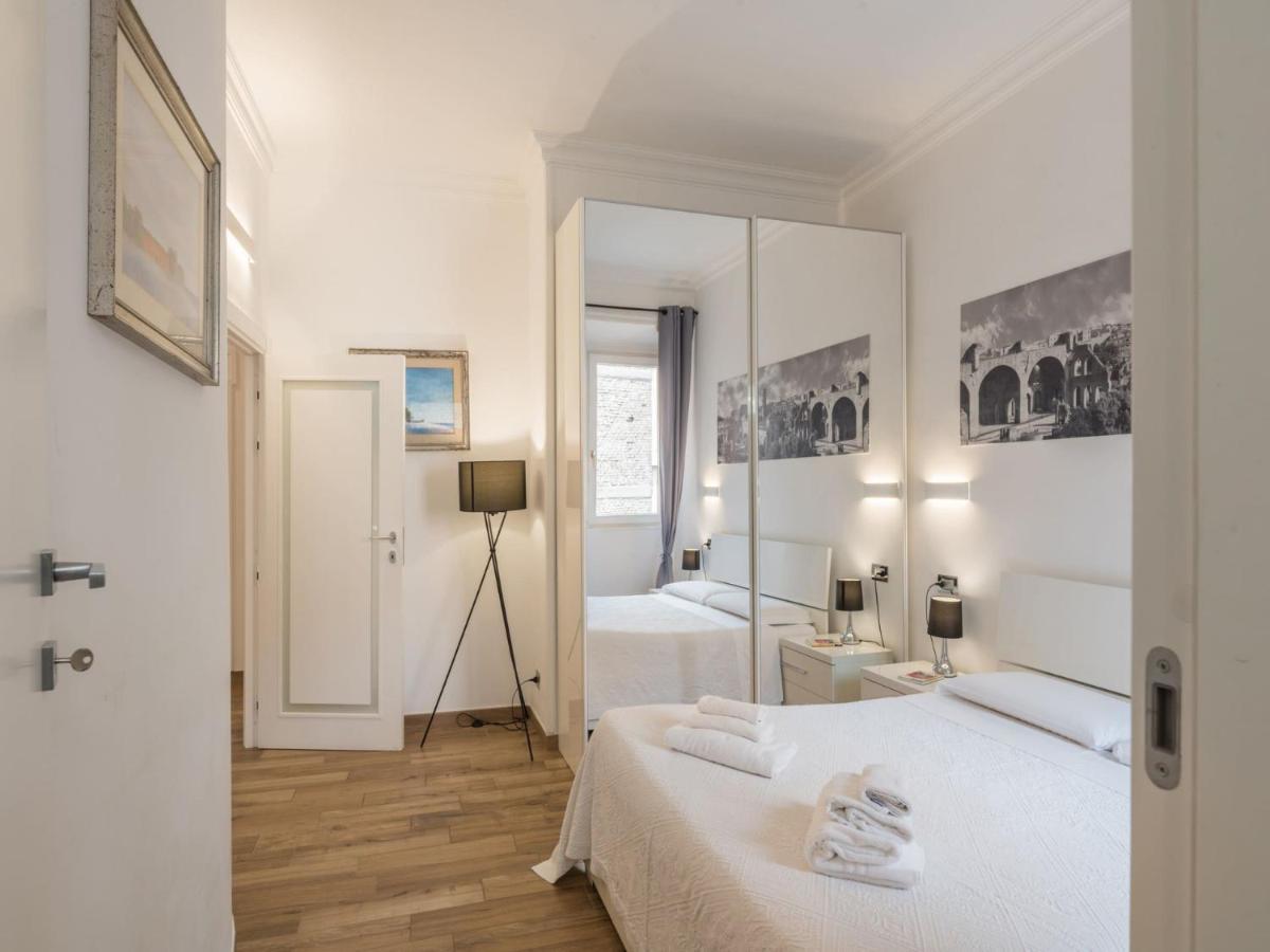 The Best Rent - Elegant Three-Bedroom Apartment A Few Steps From Fontana Di Trevi Luaran gambar