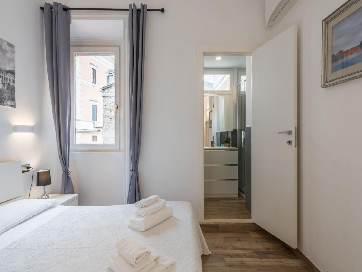 The Best Rent - Elegant Three-Bedroom Apartment A Few Steps From Fontana Di Trevi Luaran gambar