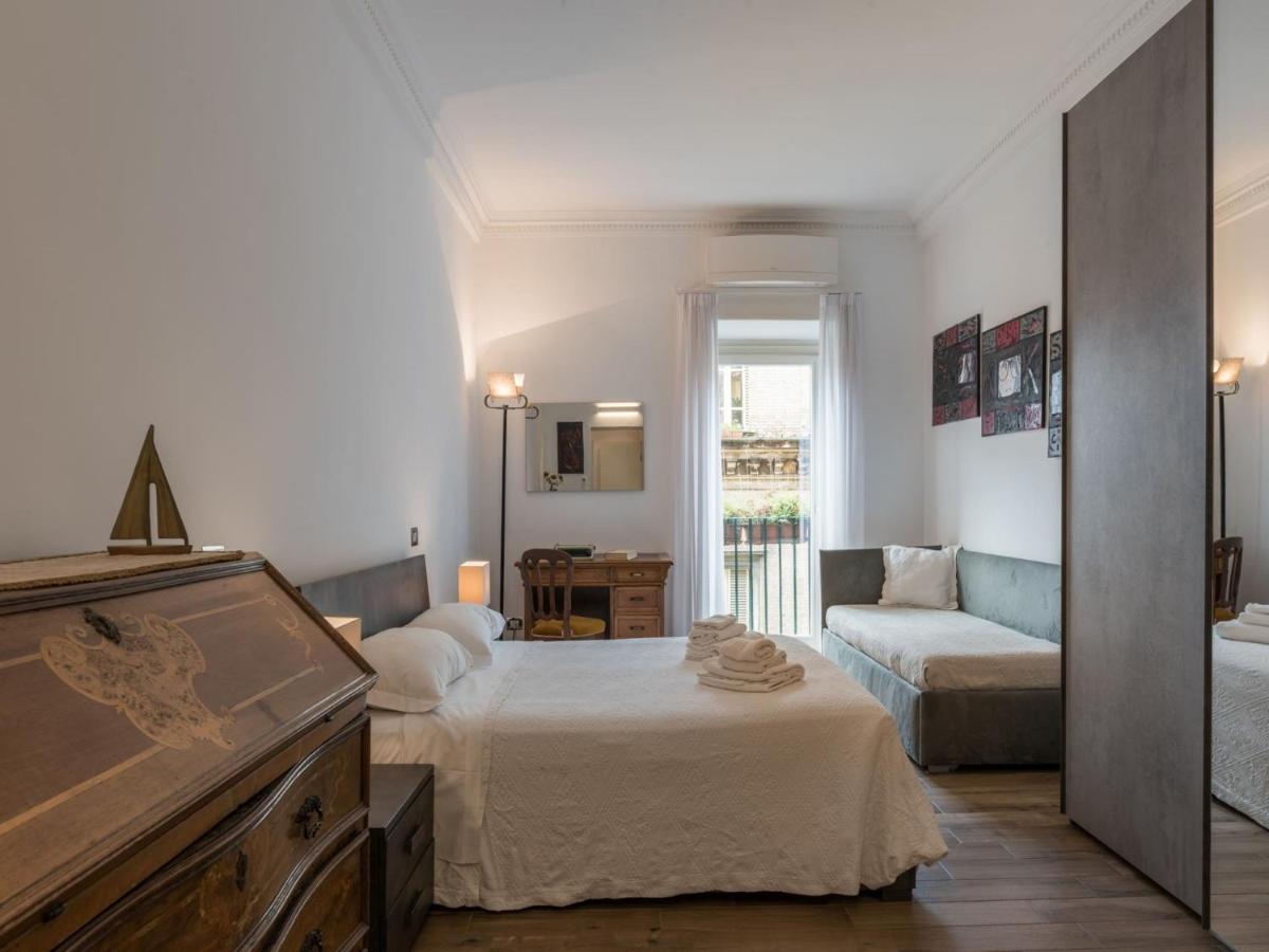 The Best Rent - Elegant Three-Bedroom Apartment A Few Steps From Fontana Di Trevi Luaran gambar
